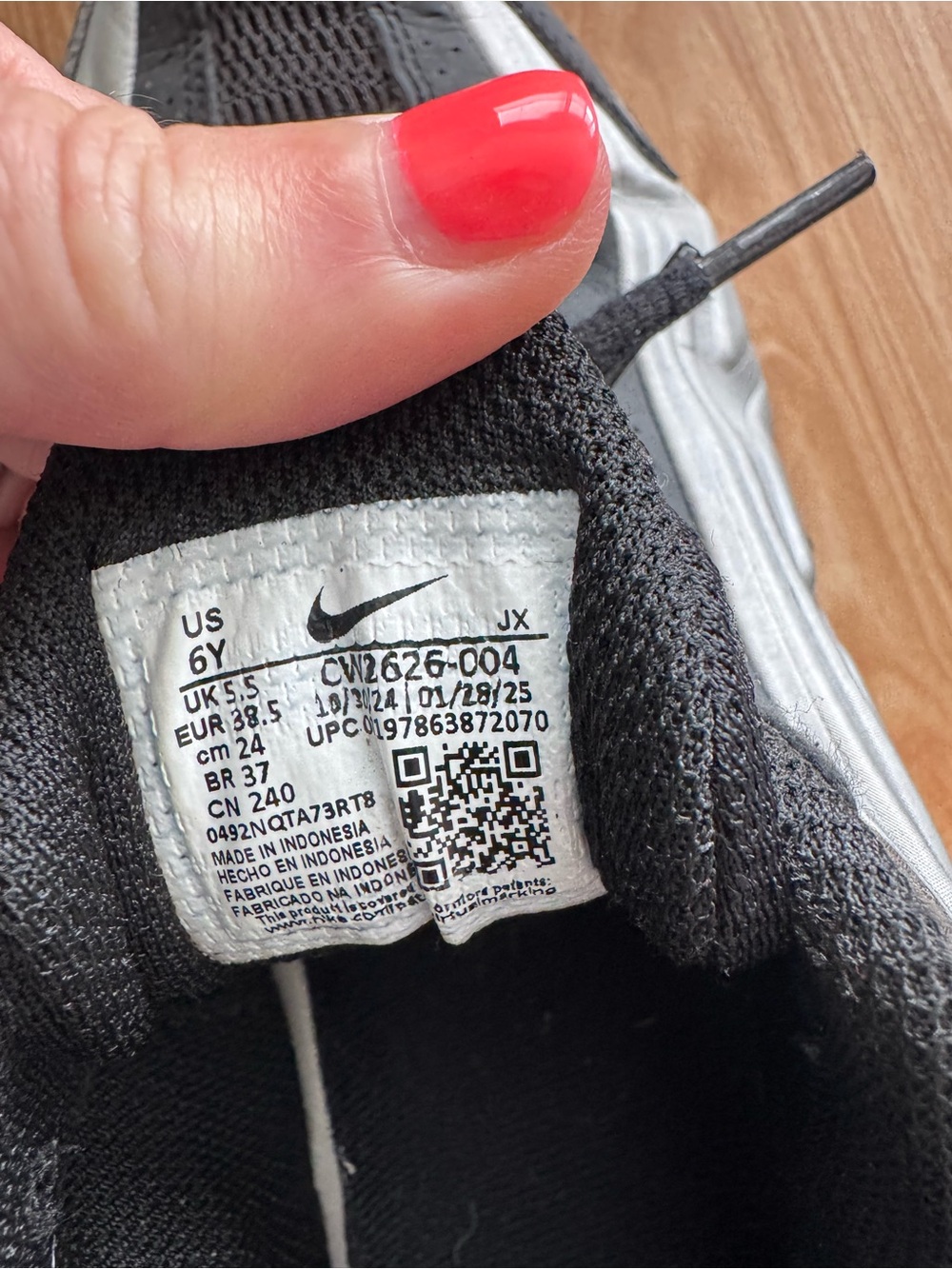 Nike Black & Silver Shox Athletic Sneakers - Picture 4 of 6